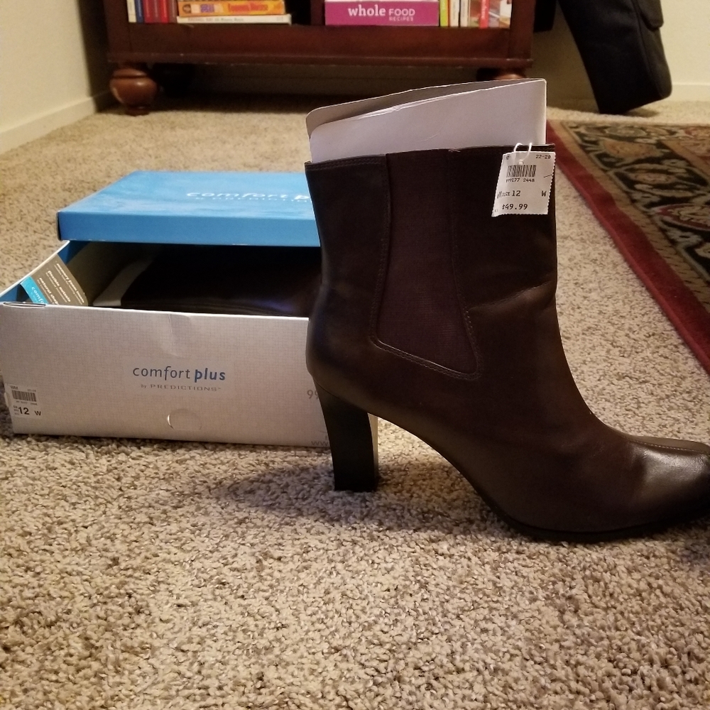 Comfort Plus brown booties